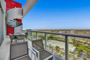 Penthouse Sky Suite - 2BDR2BTH - Private Rooftop Terrace